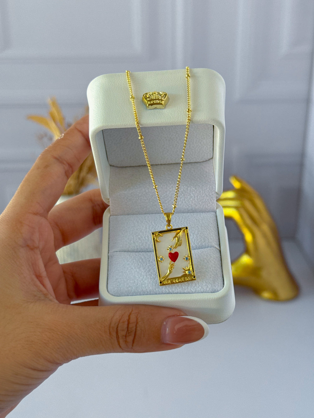 Cadena de manitas nacaradas