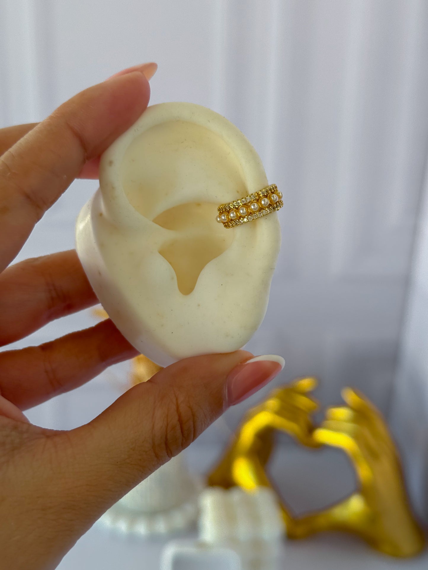 Ear cuff piedritas