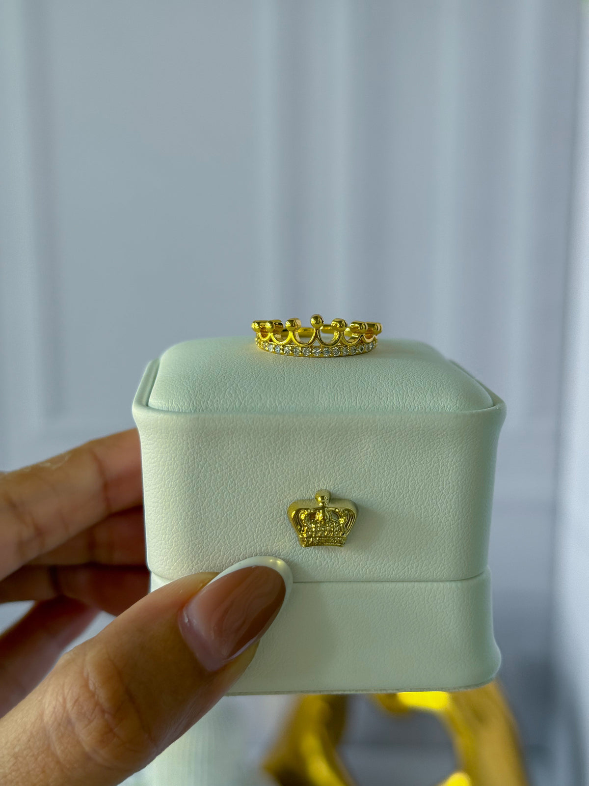 Anillo de corona sencillo