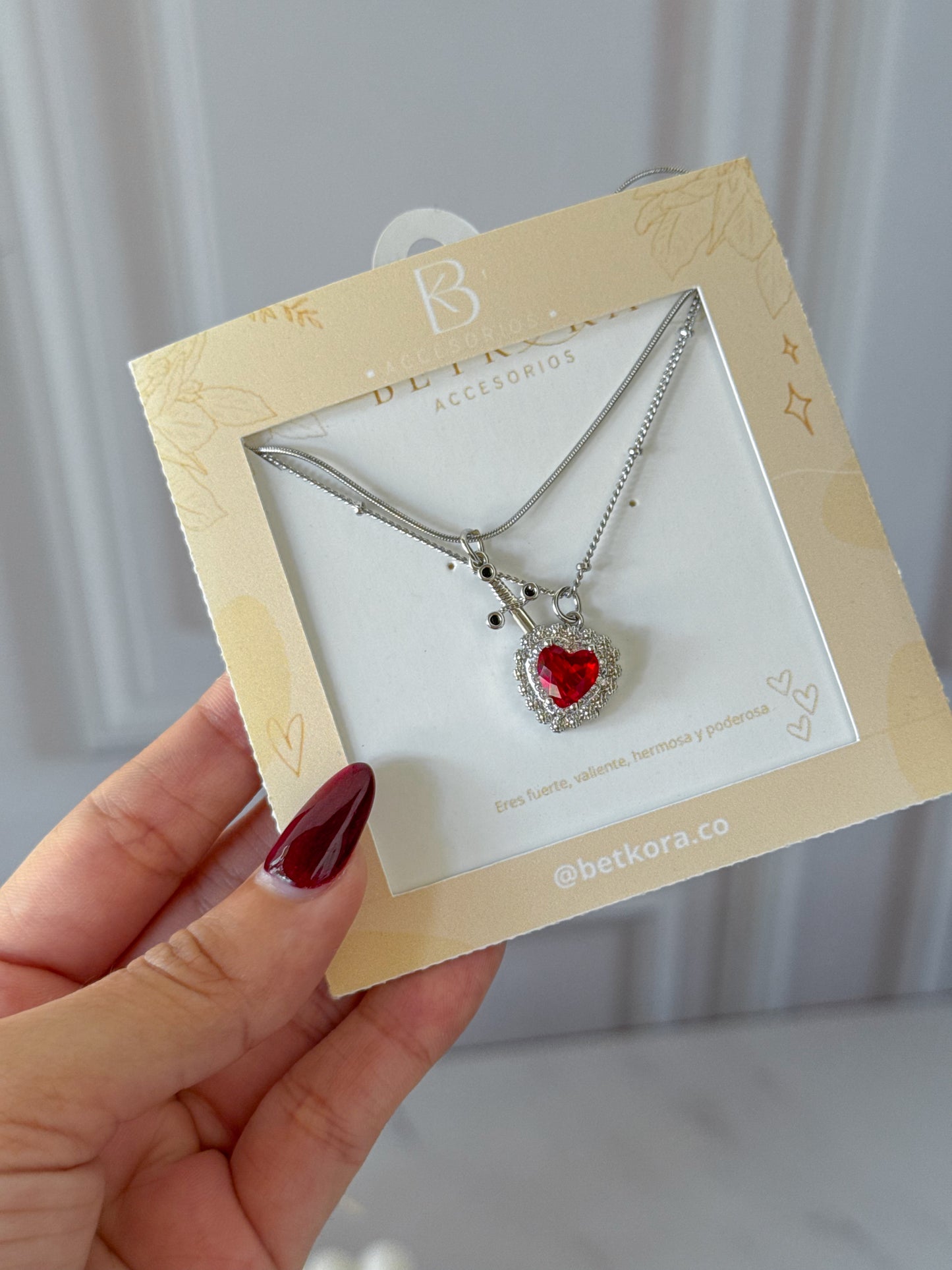 Dúo de cadenas para compartir corazón espada