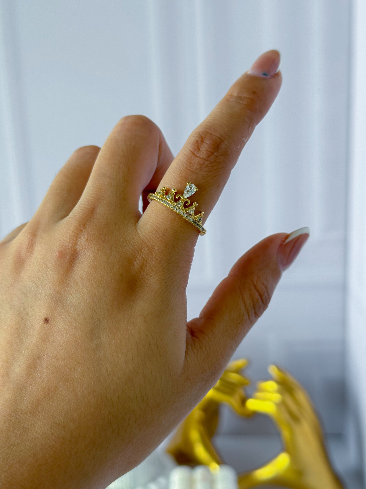 Thin crown ring