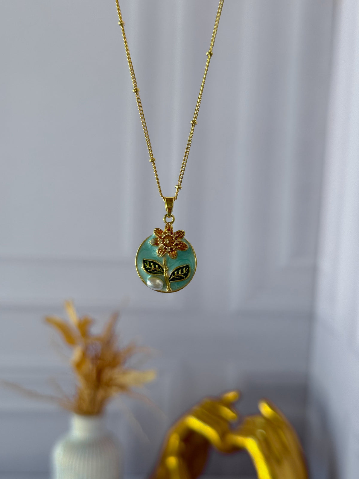 Mint green sunflower string