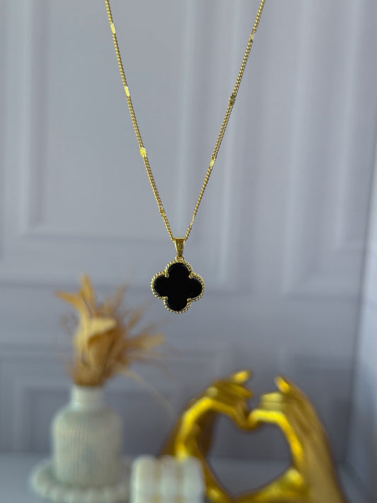 Black clover chain