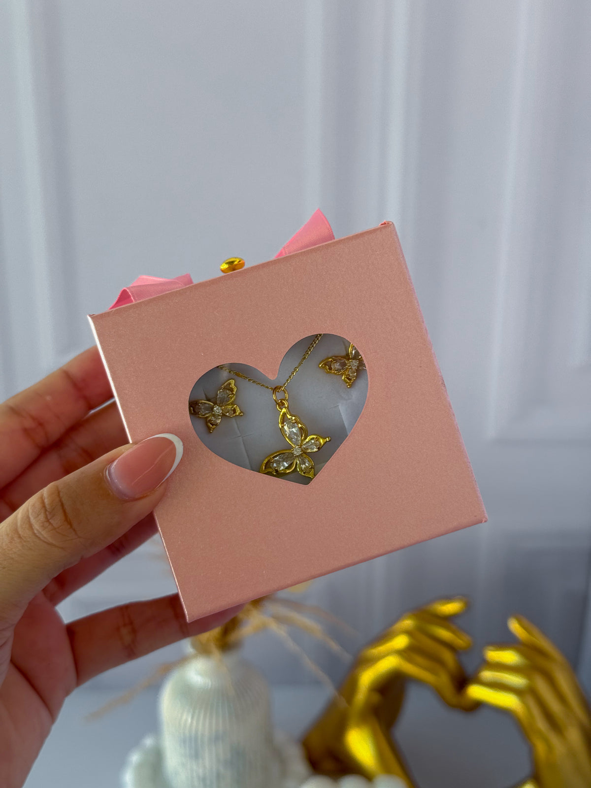 Combo mariposa con caja corazón
