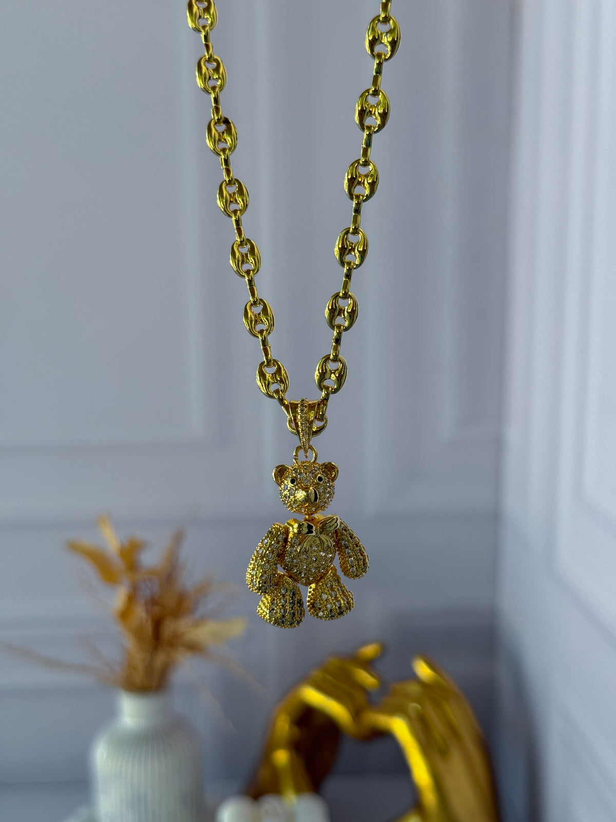 Gucci - Cadena de osito grande tejido