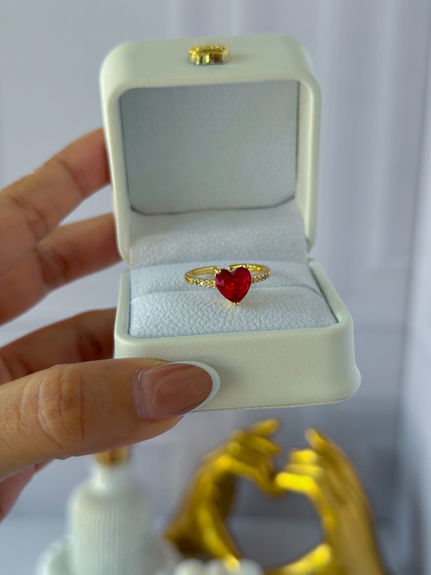 Anillo de corazón grande