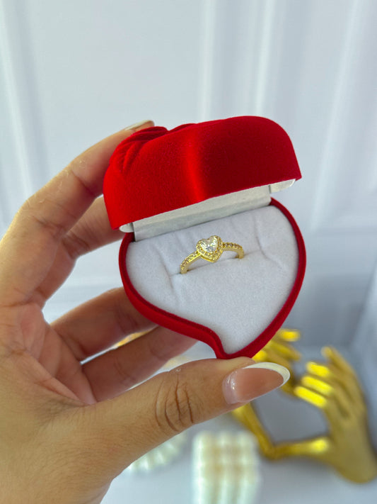 Anillo promesa cofre corazón rojo