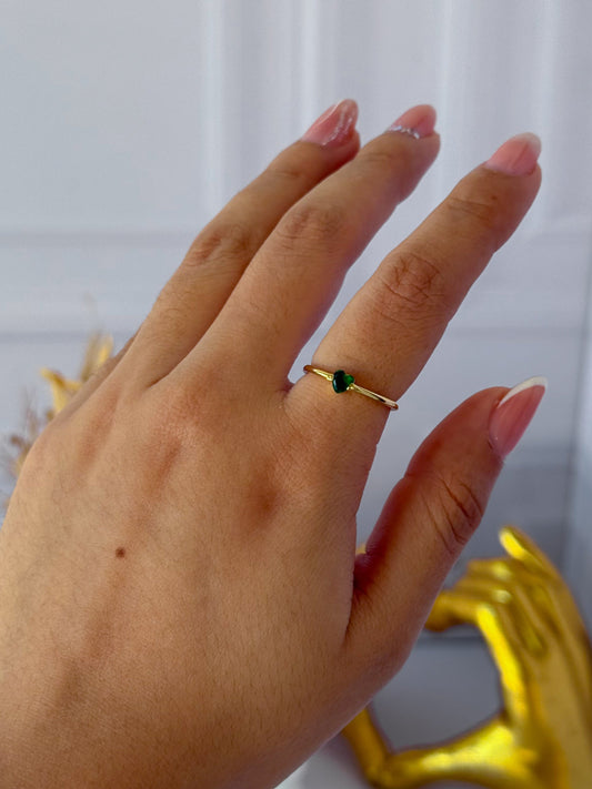 Mini anillo de corazón verde