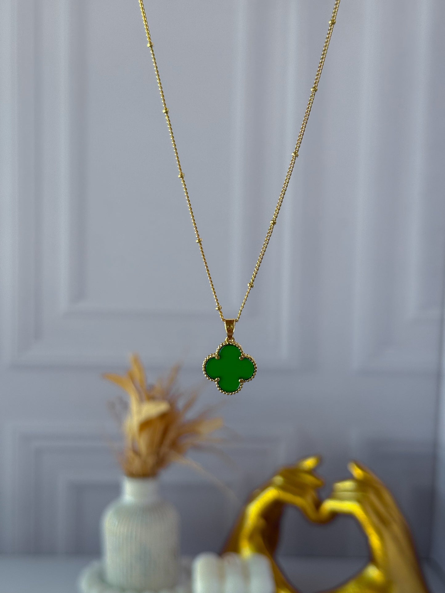 Green clover chain