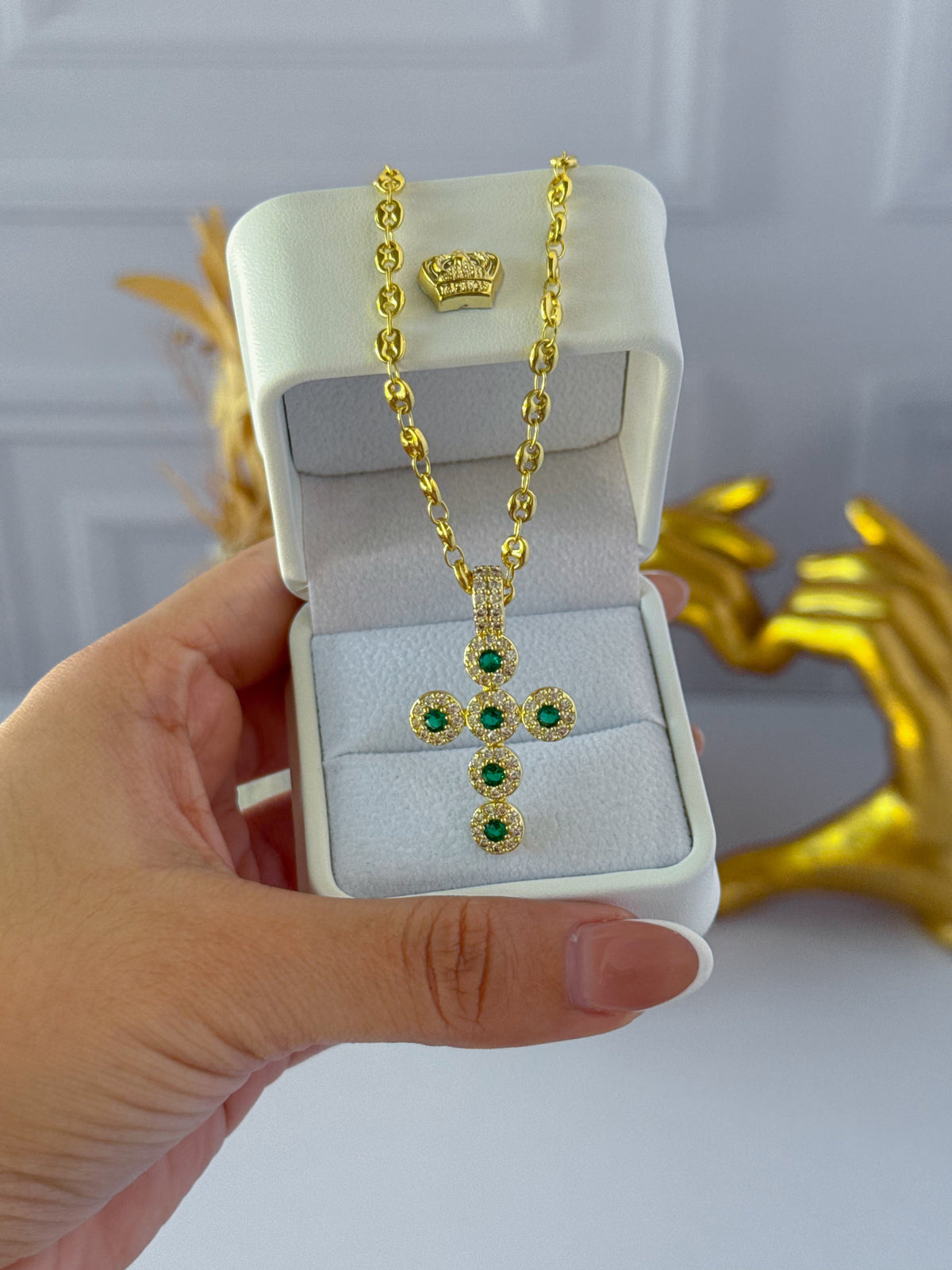 Cadena Cruz verde tejido Gucci