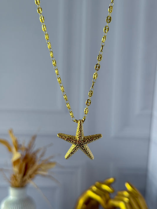 Collar de estrella de mar tejido Gucci