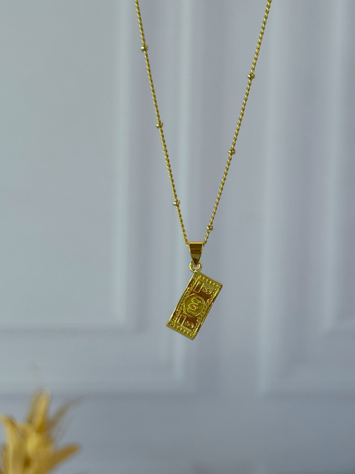 Dollar chain