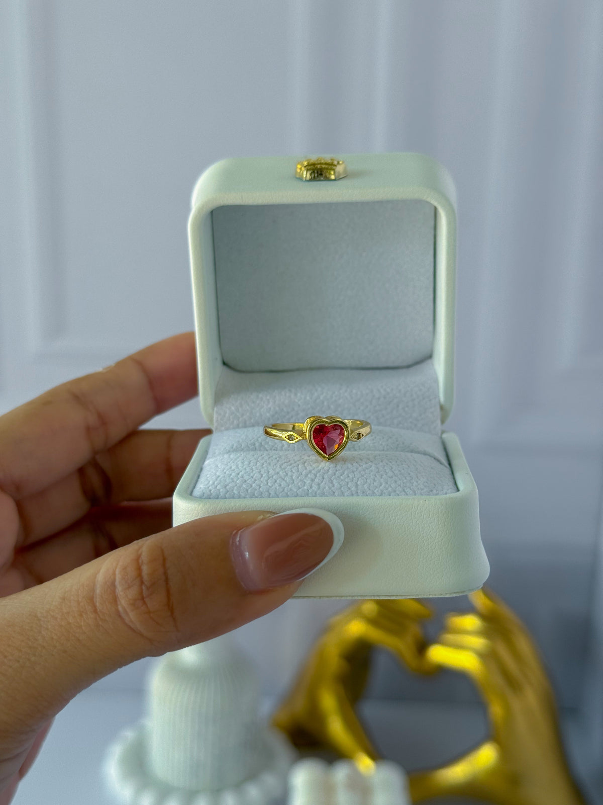 Simple heart ring