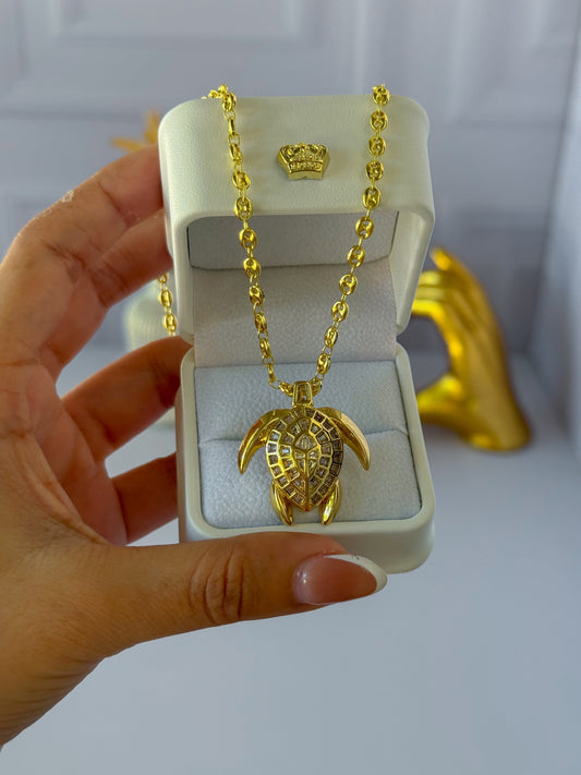 Cadena de tortuga tejida Gucci