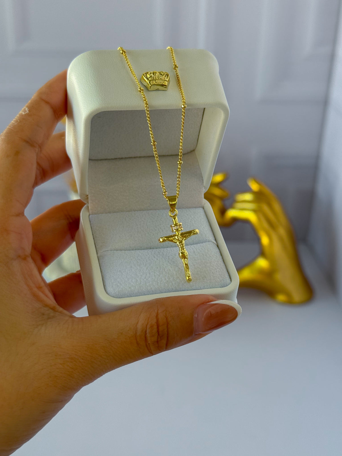 Cadena cruz Cristo